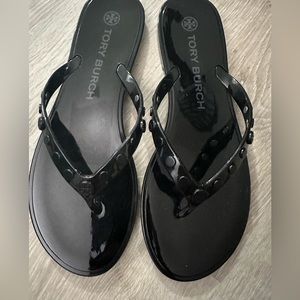 TORY BURCH Studded Jelly Flip Flop Sandal PERFECT BLACK size 8 NEW